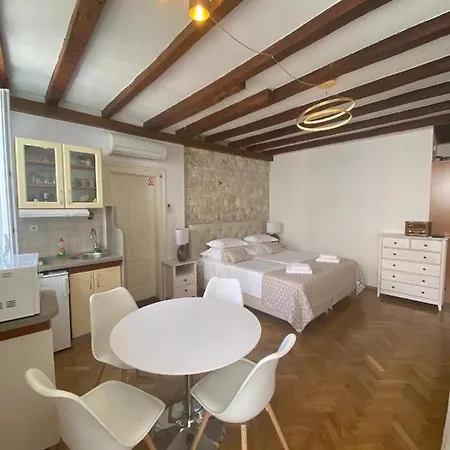 דירה Palace Residences *