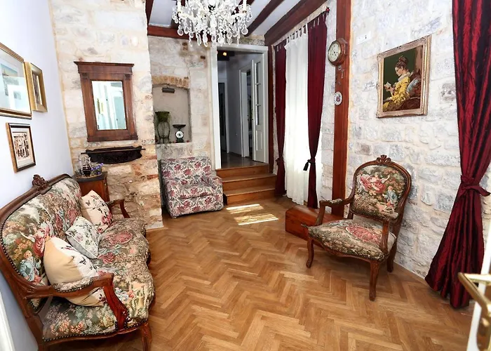 Апартаменты Palace Residences